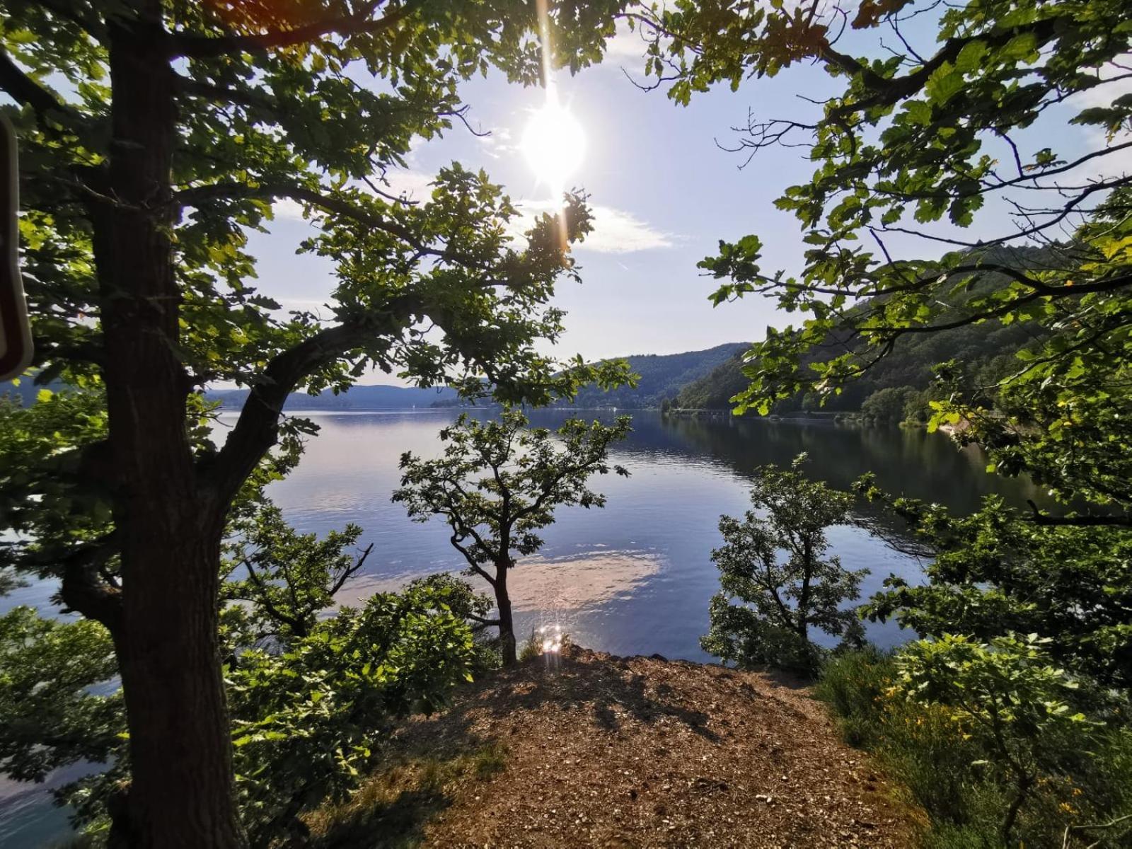 Ferienhaus Schoene Aussicht Ferienwohnung Gruen Hemfurth-Edersee Buitenkant foto