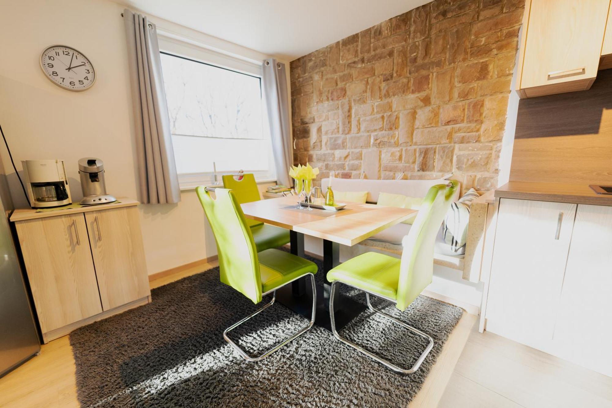 Ferienhaus Schoene Aussicht Ferienwohnung Gruen Hemfurth-Edersee Buitenkant foto