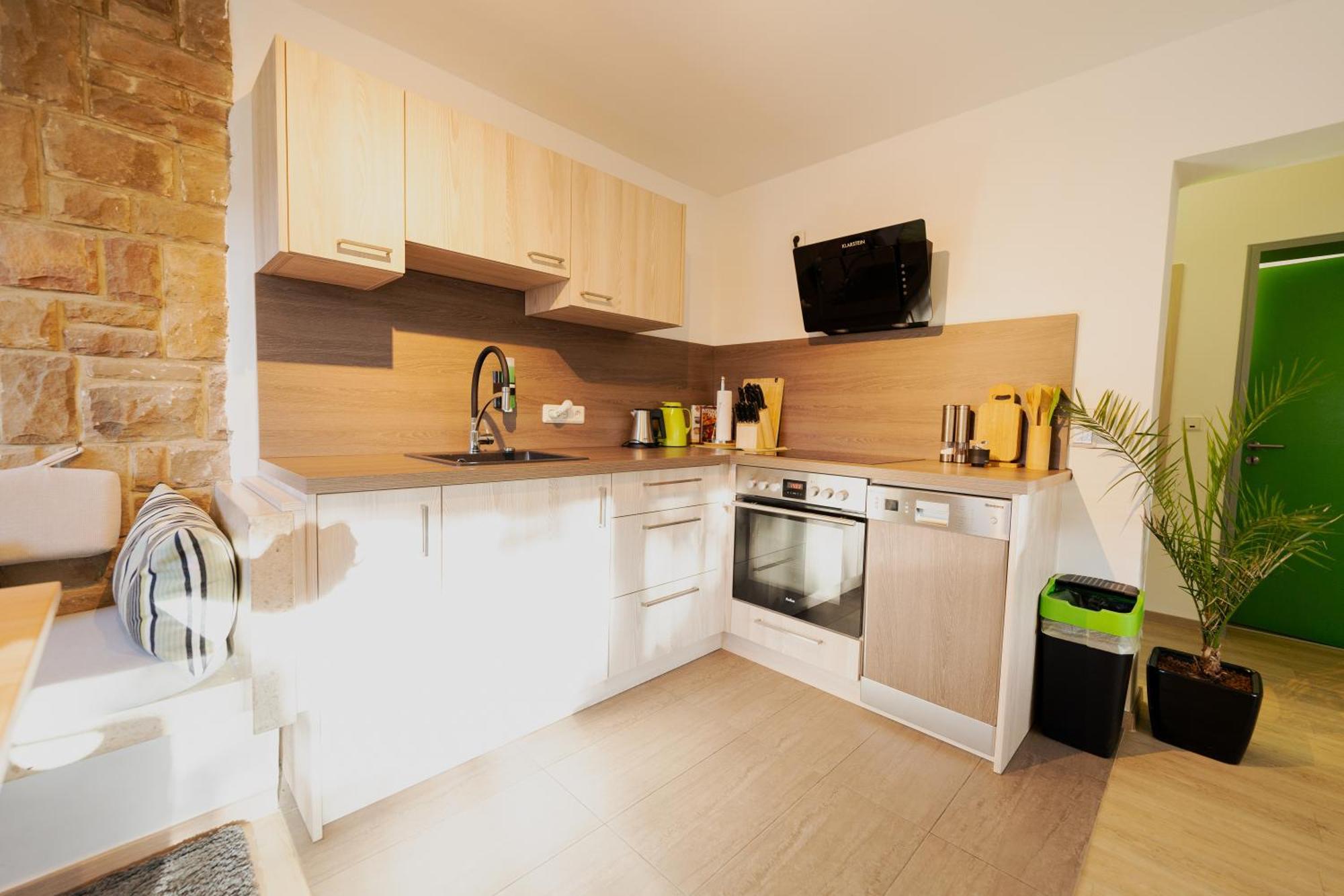 Ferienhaus Schoene Aussicht Ferienwohnung Gruen Hemfurth-Edersee Buitenkant foto